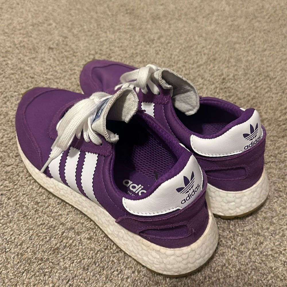 Adidas Tennis Shoes